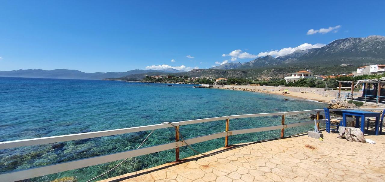 Stoúpa Halikoura Beach Apartments מראה חיצוני תמונה