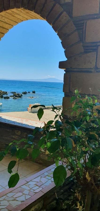 Stoúpa Halikoura Beach Apartments מראה חיצוני תמונה