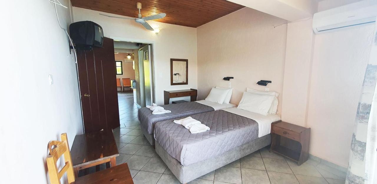 Stoúpa Halikoura Beach Apartments מראה חיצוני תמונה